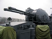 AK-130 on destroyer «Nastoychivyy» in Baltiysk, 2008 (1).jpg