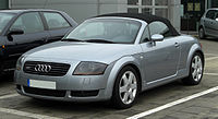 Audi TT Roadster 1.8 T quattro (8N, Facelift) – Frontansicht, 27. April 2011, Velbert.jpg