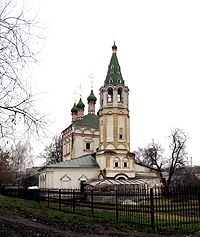 Holy trinity church serpukhov by shakko.jpg