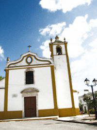 Igreja matriz de Cano.jpg