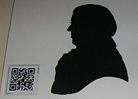 Силуэт Джона Фарея, нарисованный его другом Уайтом Уотсоном, в Музее и художественной галерее Дерби. Рядом с портретом находится QR-код, ведущий на эту статью на разных языках