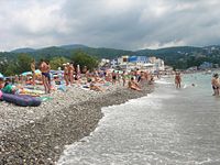 код города лазаревское краснодарский край. 200px Lazarevskoe Stone Beach. код города лазаревское краснодарский край фото. код города лазаревское краснодарский край-200px Lazarevskoe Stone Beach. картинка код города лазаревское краснодарский край. картинка 200px Lazarevskoe Stone Beach. Первые поселения были на месте посёлка уже 4000 лет назад. Первоначально люди занимались только охотой. В конце третьего — в начале второго тысячелетия до н. э. население стало заниматься земледелием и скотоводством. В XV веке началась торговля между населением и заморскими странами.