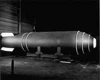 Одна из первых термоядерных бомб Mark-17, мощность 10 Мт, вес 20 т. Развертывалась с середины 1950-х на бомбардировщиках B-36 «Peacemaker»