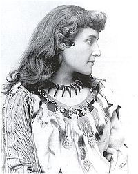 Полина Джонсон на сцене, фото около 1885—1895