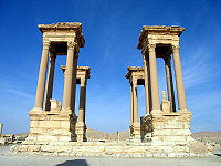 Tetrapylon Palmyra in Syria 001.JPG
