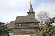 Dřevěný pravoslavný kostelík v Dobříkově1.jpg