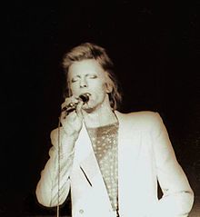 Bowie-DD-1974-10.jpg