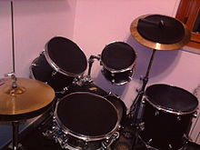 220px Drumskit