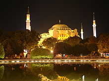 какую религию исповедуют в турции большинство населения. 220px Haga Sofia RB1. какую религию исповедуют в турции большинство населения фото. какую религию исповедуют в турции большинство населения-220px Haga Sofia RB1. картинка какую религию исповедуют в турции большинство населения. картинка 220px Haga Sofia RB1. В Турции религия законодательно отделена от государства и свобода вероисповедания гарантирована каждому жителю страны.