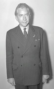 JP Getty,1944.jpg
