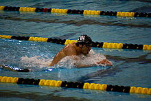 Что включает в себя плавание. 220px Phelps 400m IM Missouri GP 2008. Что включает в себя плавание фото. Что включает в себя плавание-220px Phelps 400m IM Missouri GP 2008. картинка Что включает в себя плавание. картинка 220px Phelps 400m IM Missouri GP 2008. Рассмотрим самые распространенные виды плавания, используя которые можно плавать как в бассейне так и на открытой воде.