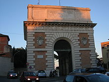Porta San Pancrazio.jpg