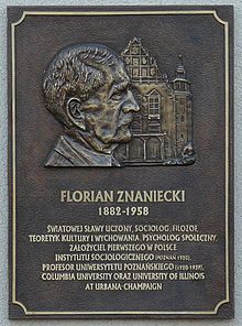 Znaniecki Plaque Poznan.JPG