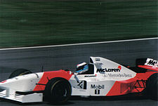 Mika Hakkinen 1995 Britain 2.jpg