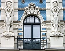 Riga Jugendstil Hausfassade.jpg