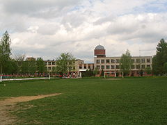 Kohanovo School 2005.JPG