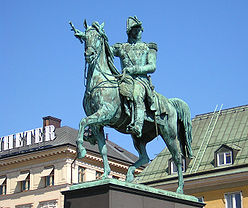 Statue of Charles XIV John at Slussplan, Stockholm.jpg