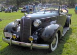 1937 Cadillac Series 70 convertible coupe.JPG