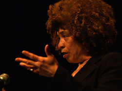 Angela-Davis-Mar-28-2006.jpg