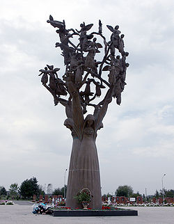 Beslan-monument-tree of grief 2.jpg