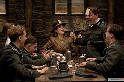 Бесславные ублюдки о чем. 250px Inglourious basterds 2. Бесславные ублюдки о чем фото. Бесславные ублюдки о чем-250px Inglourious basterds 2. картинка Бесславные ублюдки о чем. картинка 250px Inglourious basterds 2.
