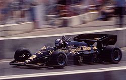 Найджел Мэнселл управляет 95Т на Гран-при США 1984 года