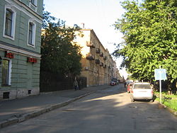 Streets Sankt-Peterburg sent2011 3875.jpg