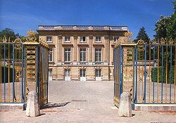 Versailles Petit Trianon.jpg