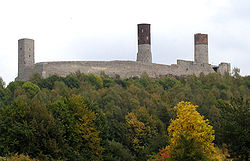 Замок в Хенцинах