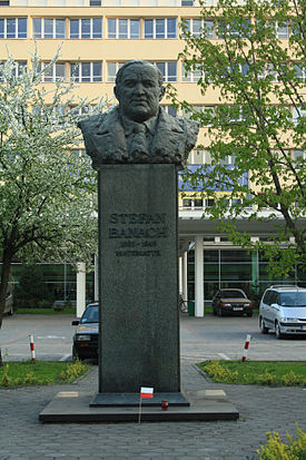 Stefan Banach monument in Kraków.jpg