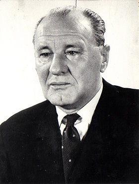 Янош Кадар