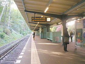 U-Bahn Berlin Oskar-Helene-Heim 2.JPG