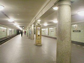 U-Bahn Berlin Voltastraße.JPG