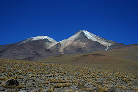 Вершины вулкана Утурунку.