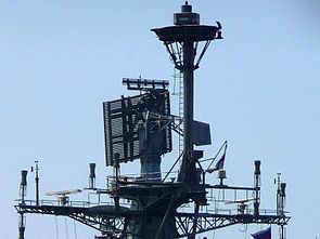 D61 INS Delhi Fregat-MAE 3D Radar Vladivostok 20011-04-19.jpg