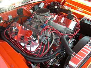 1971 Plymouth Hemi 'Cuda engine.jpg