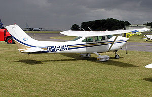 Cessna.182.g-iseh.arp.750pix.jpg