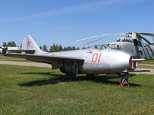 MiG-9 VVS museum.jpg