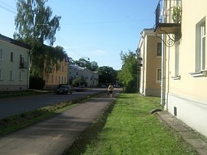 Oskalenko Street (Saint Petersburg) (1) 01Jun10.jpg