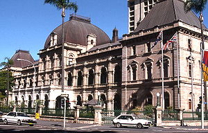 столица какого штата названа в честь английского исследователя. 300px QueenslandBuilding0005. столица какого штата названа в честь английского исследователя фото. столица какого штата названа в честь английского исследователя-300px QueenslandBuilding0005. картинка столица какого штата названа в честь английского исследователя. картинка 300px QueenslandBuilding0005