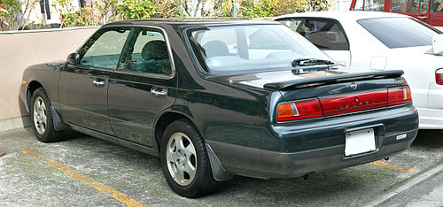 Nissan Laurel 002.JPG