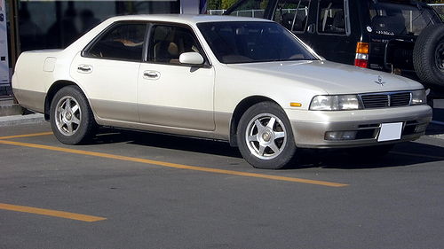 Nissan Laurel 1993.jpg