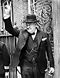 Churchill V sign HU 55521.jpg