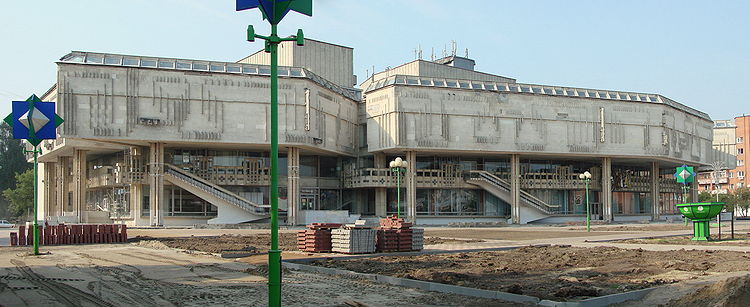 Здание театра в 2010 году