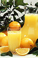 Что включает в себя континентальный завтрак. 79px Oranges and orange juice. Что включает в себя континентальный завтрак фото. Что включает в себя континентальный завтрак-79px Oranges and orange juice. картинка Что включает в себя континентальный завтрак. картинка 79px Oranges and orange juice. В некоторых, небольших и недорогих гостиницах создается обстановка гостевой кухни — каждый постоялец берет посуду, еду и напитки лично (самообслуживание), в более дорогих — могут работать официанты, разносящие напитки и сервирующие столы.