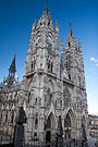 Basílica del Voto Nacional, Quito - 5.jpg