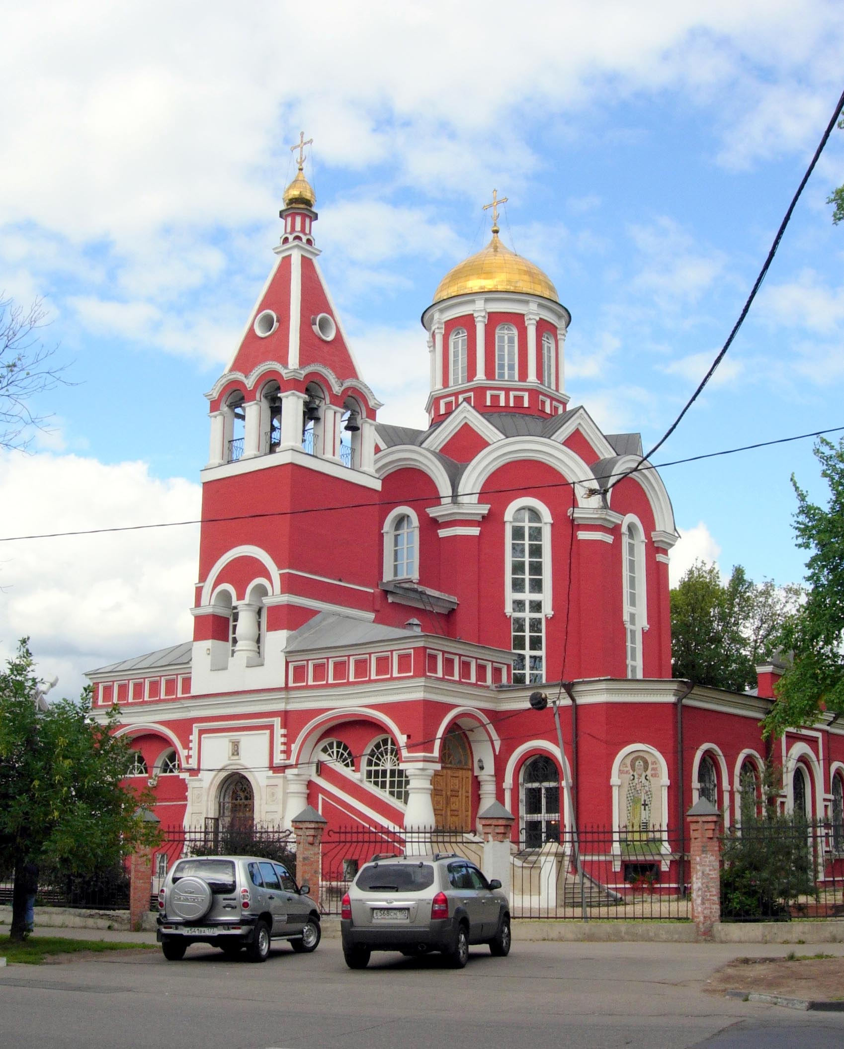 Храм петровский парк