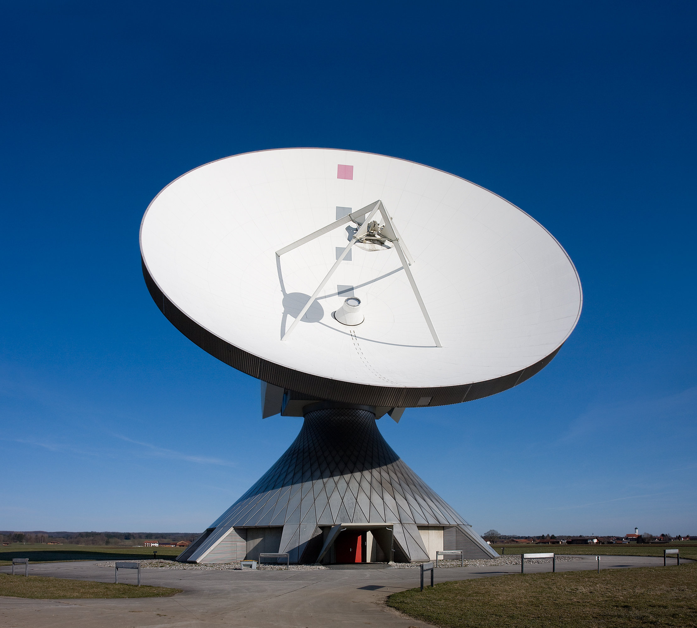 Спутниковая антенна | это. Что такое Спутниковая антенна?