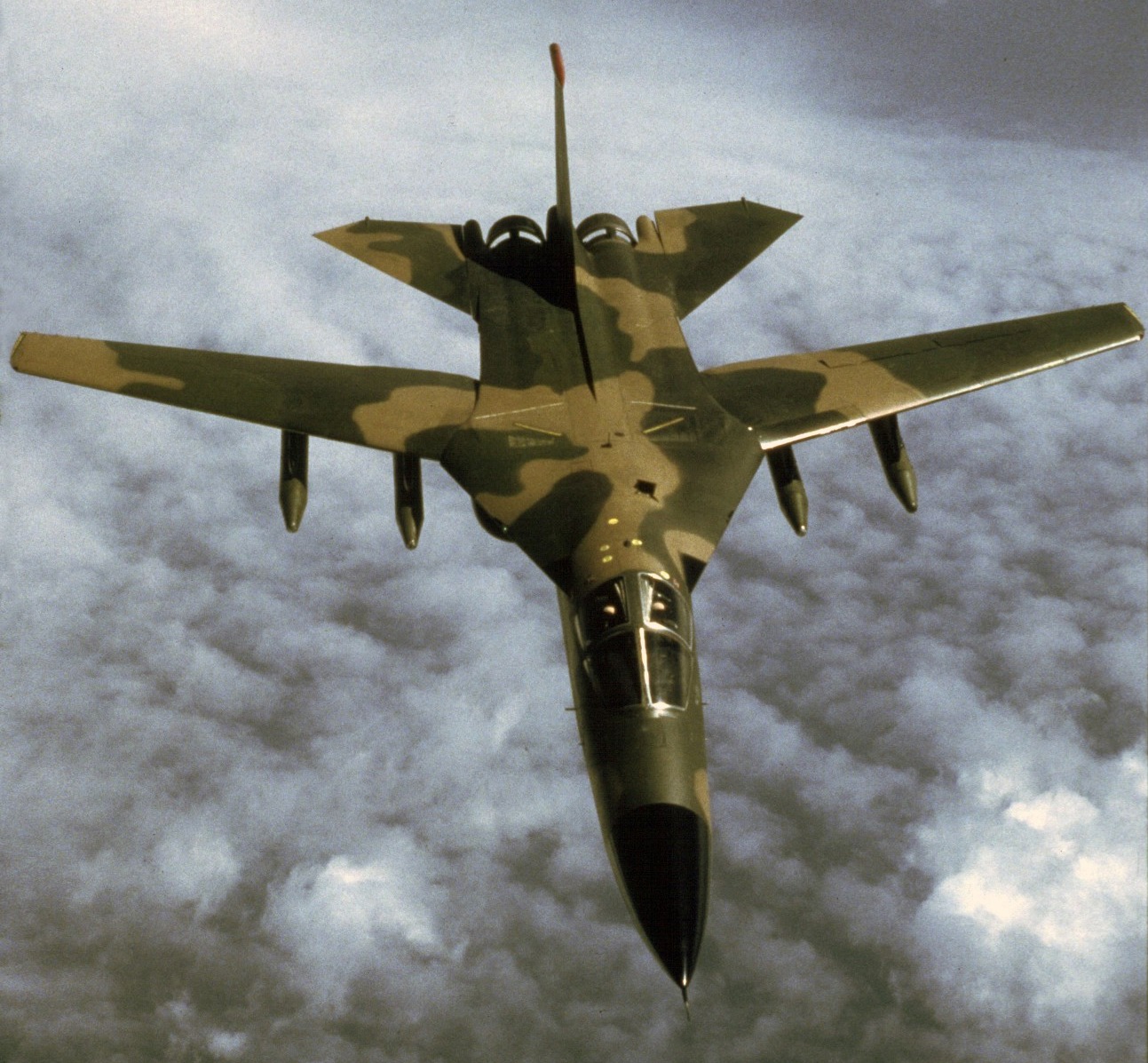 general-dynamics-f-111-general-dynamics-f-111