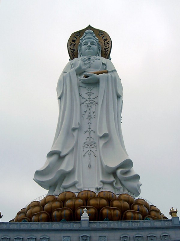 Статуя на хайнане